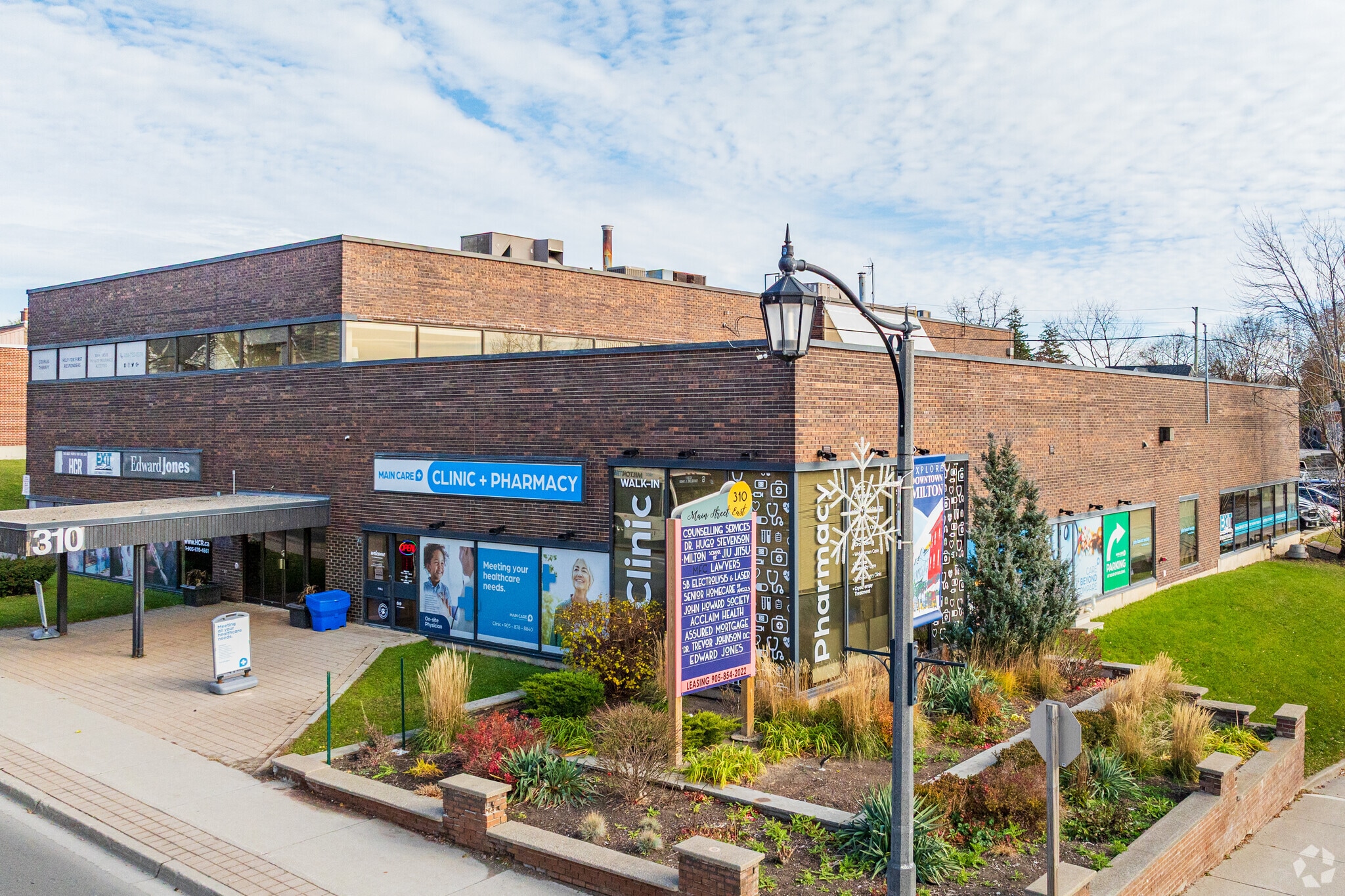 310 Main St E, Milton, ON to rent Primary Photo- Image 1 of 3