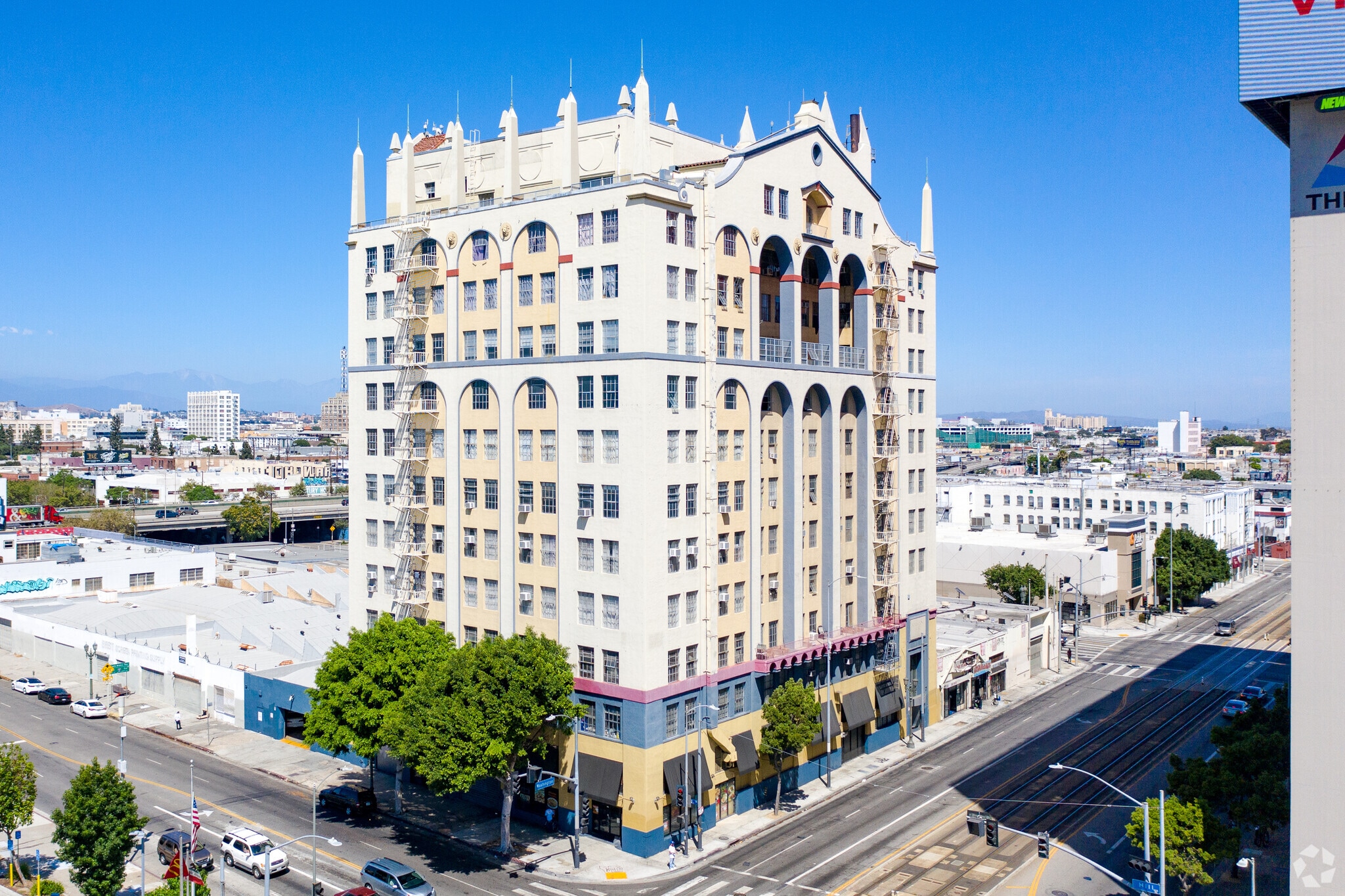 155 W Washington Blvd, Los Angeles, CA to rent Building Photo- Image 1 of 8