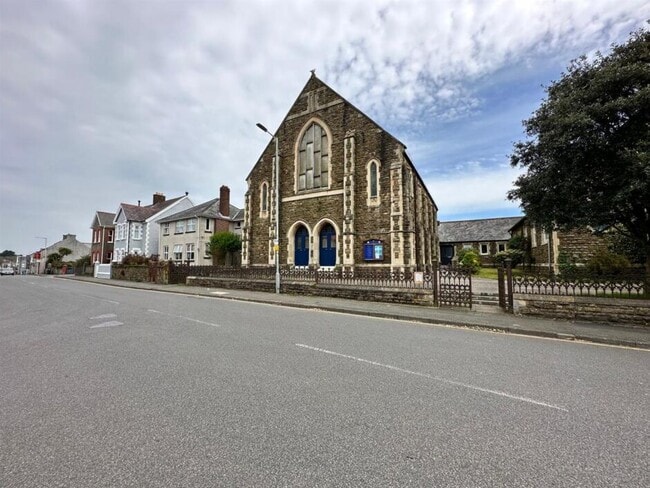 More details for 26 Priory Rd, Milford Haven - Specialist for Sale