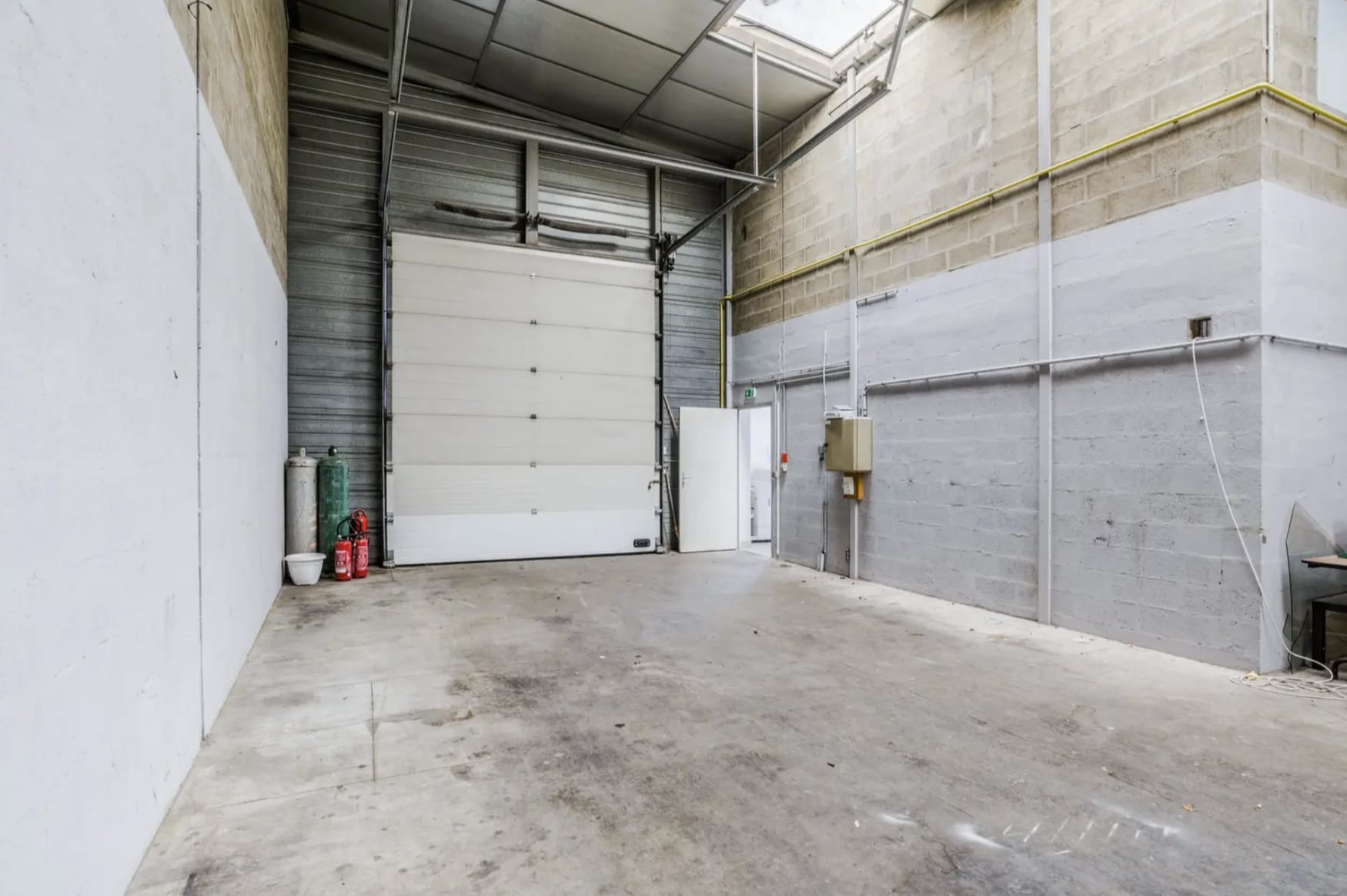 Industrial in Sartrouville to rent Interior Photo- Image 1 of 8
