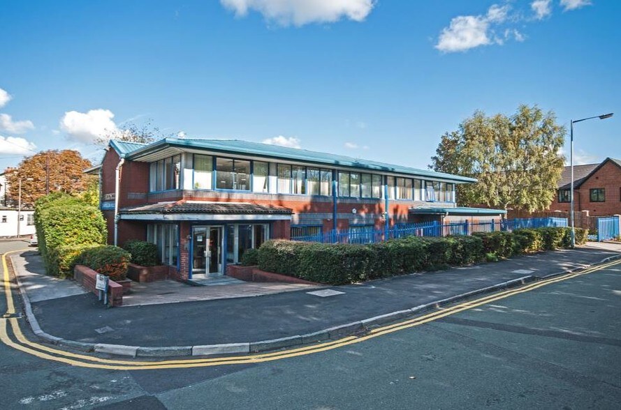 39 Carrington Field St, Stockport for sale - Building Photo - Image 1 of 1