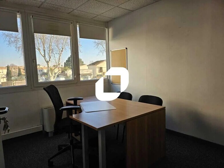 Office in Lattes to rent - Interior Photo - Image 3 of 16