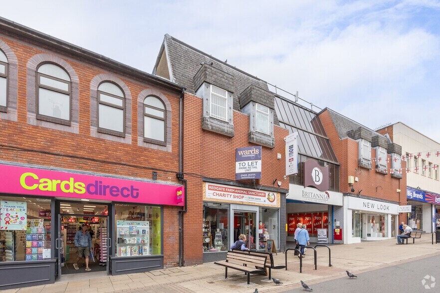 30 Castle St, Hinckley to rent - Building Photo - Image 2 of 2