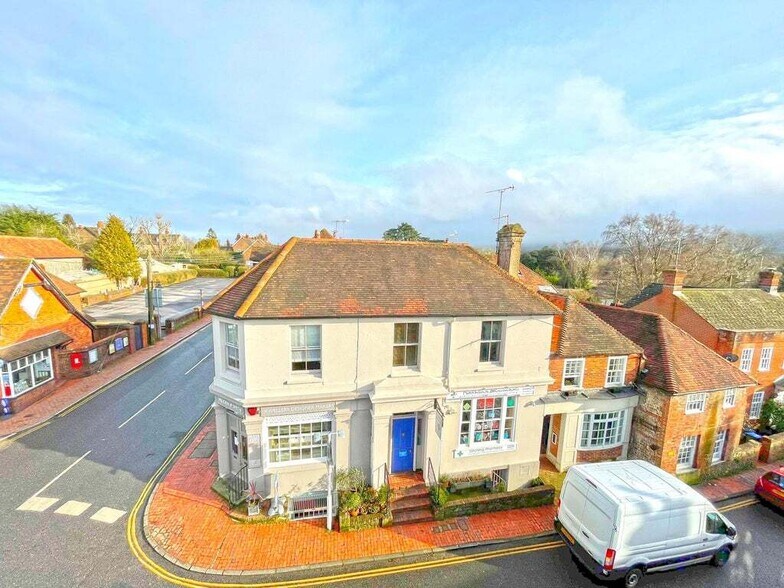 2 South St, Hassocks to rent - Building Photo - Image 3 of 11