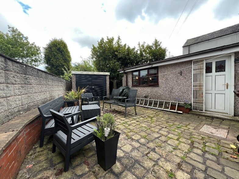 396 New St, Biddulph Moor for sale - Building Photo - Image 2 of 20