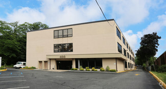 More details for 400 W Main St, Riverhead, NY - Office for Rent