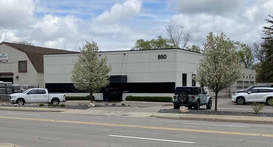 850 N Rochester Rd, Clawson, MI for sale - Building Photo - Image 1 of 1