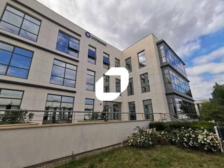 21 Rue Du Jura, Rungis to rent - Building Photo - Image 2 of 27