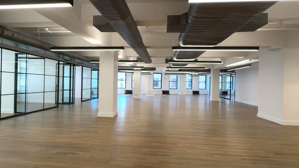 915 Broadway, New York, NY for rent - Commercial Listing Video - Image 3 of 12