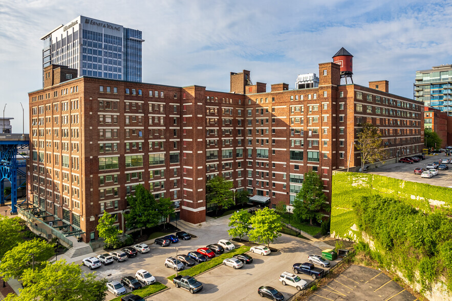 1220 W 9th St, Cleveland, OH for sale - Primary Photo - Image 1 of 1