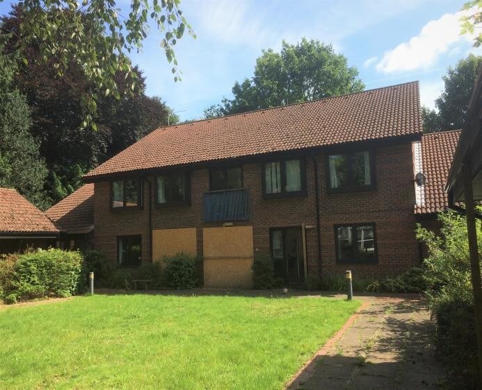 3 Bassett Av, Southampton for sale Primary Photo- Image 1 of 1