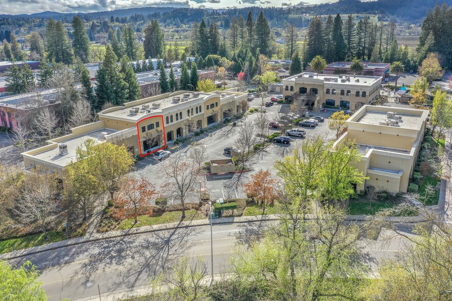 105-175 Foss Creek Cir, Healdsburg, CA for rent - Building Photo - Image 3 of 5