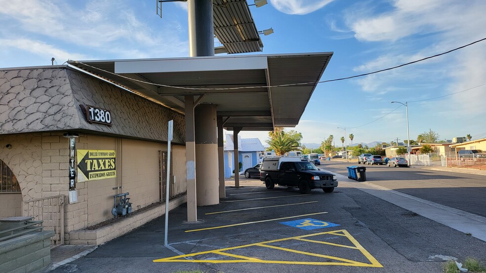 1380 E Sahara Ave, Las Vegas, NV for sale - Building Photo - Image 3 of 73