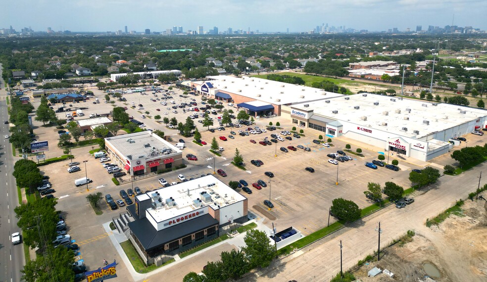 8715 West Loop S, Houston, TX for rent - Aerial - Image 3 of 13