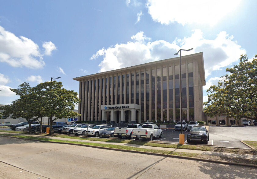 900 Town & Country Blvd, Houston, TX for rent - Building Photo - Image 1 of 8