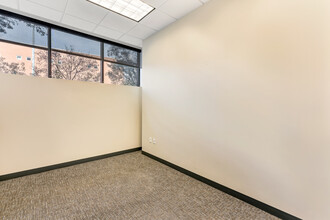 100 Lexington St, Fort Worth, TX for rent Interior Photo- Image 2 of 4