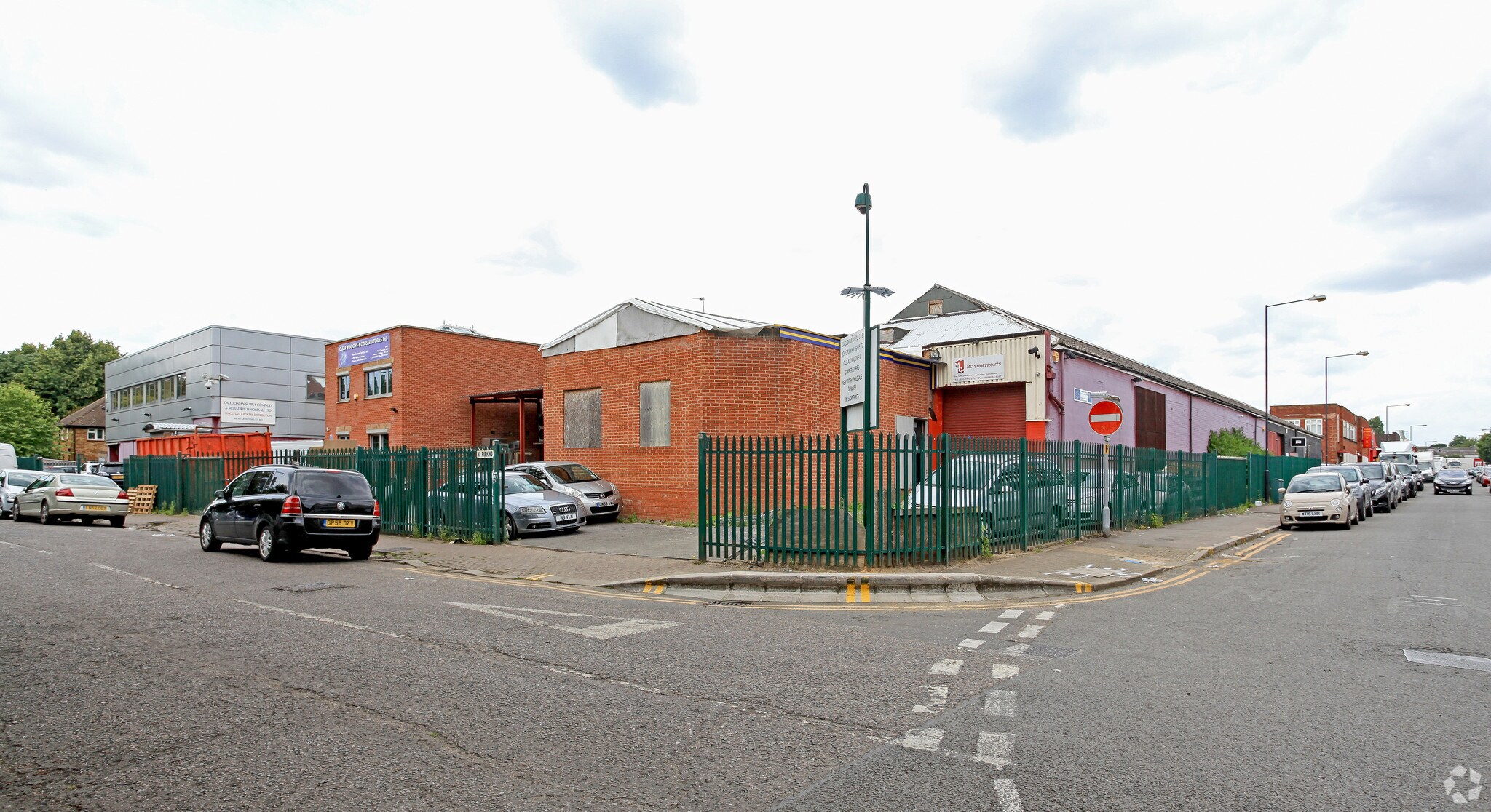 90-92 Queensbury Rd, Wembley for sale Primary Photo- Image 1 of 1