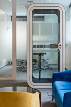 11 Hills Pl, London to rent Interior Photo- Image 2 of 7