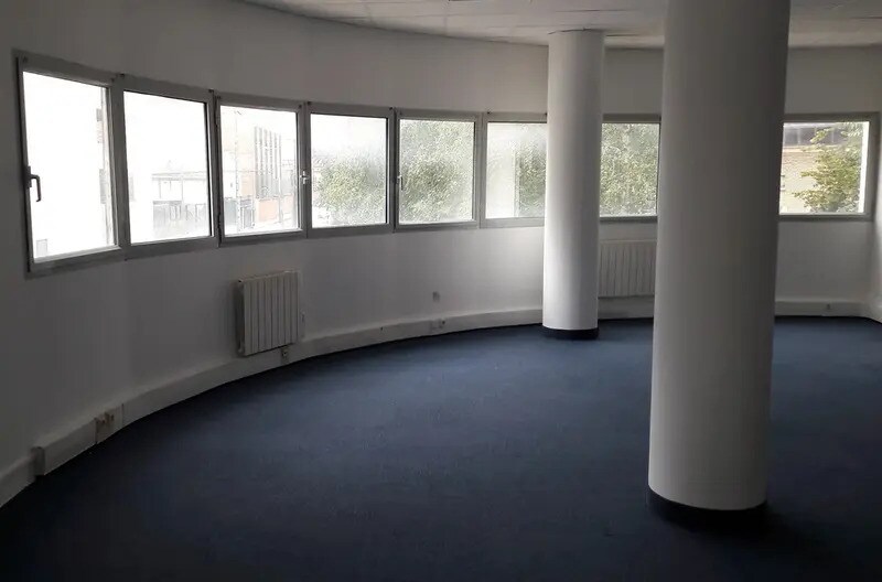 Office in Saint-Ouen-sur-Seine to rent - Interior Photo - Image 3 of 6