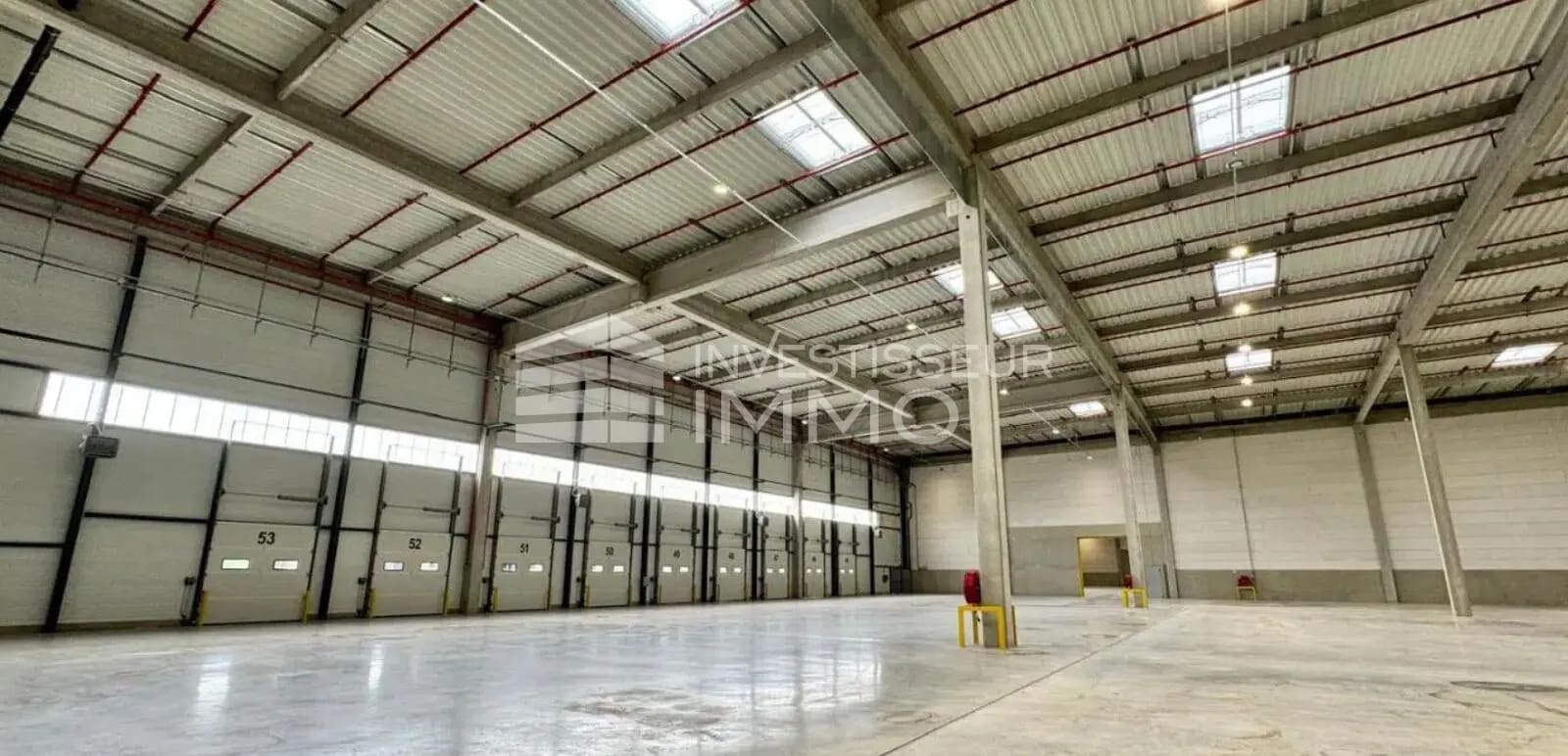 Office in Villenoy to rent Interior Photo- Image 1 of 5