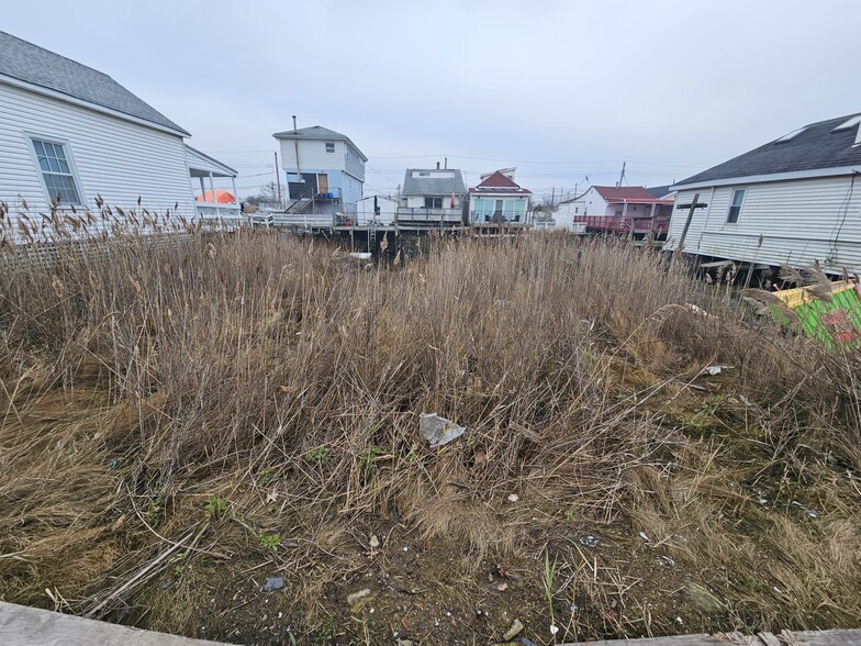 21 Bayview Ave, Howard Beach, NY for sale - Building Photo - Image 2 of 7