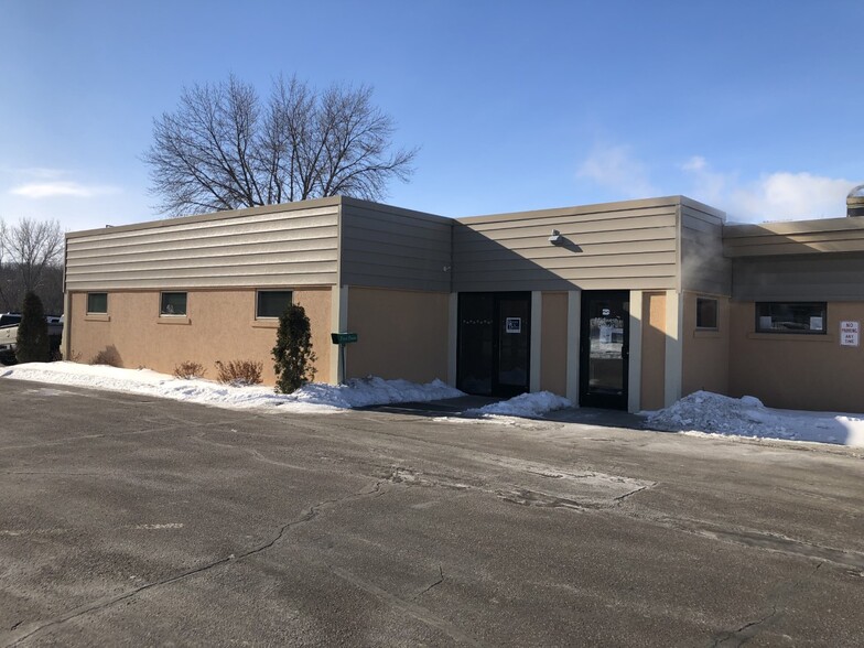 530 W Pleasant St, Mankato, MN for rent - Building Photo - Image 3 of 6