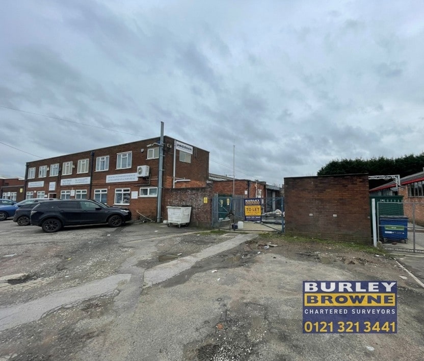 Fryers Rd, Walsall to rent Building Photo- Image 1 of 9