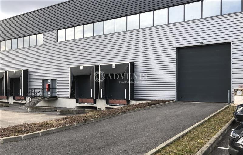 Light Industrial in Lieusaint to rent - Building Photo - Image 3 of 13