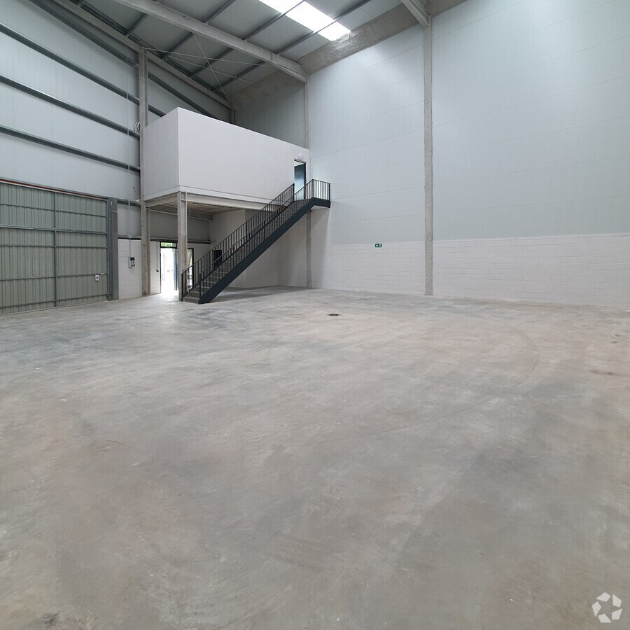 Illescas, TOL 45200 - - - Interior Photo - Image 2 of 4