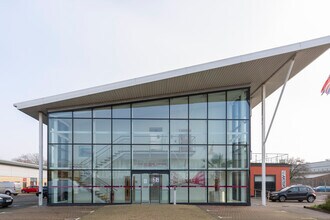 1-5 West Rd, Ipswich to rent Building Photo- Image 1 of 9