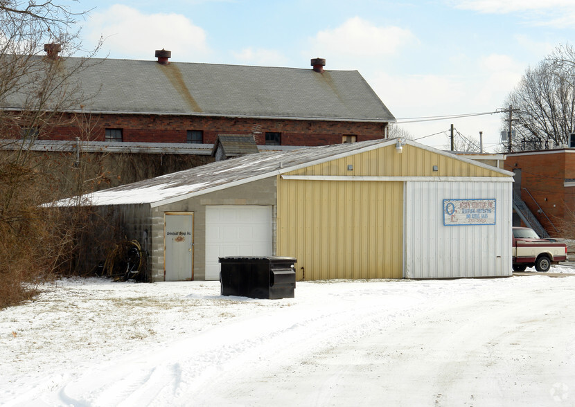 149 Acme St, Marietta, OH for sale - Building Photo - Image 1 of 1