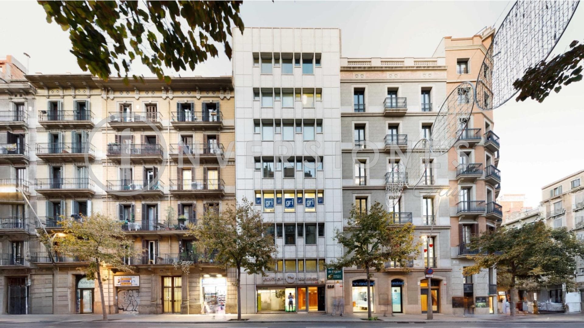 Office in Barcelona, Barcelona to rent Primary Photo- Image 1 of 2