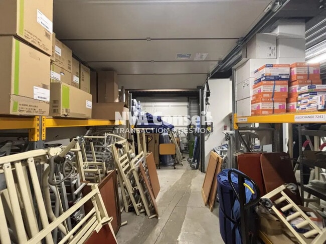 Vente Entrepôt 351 m²