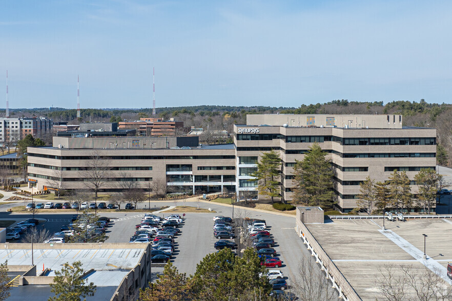 800 District Ave, Burlington, MA for rent - Primary Photo - Image 1 of 25