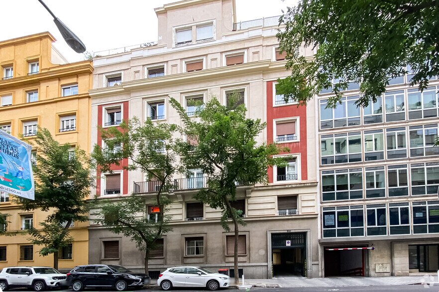 Calle Zurbano, 80, Madrid, Madrid for rent - Building Photo - Image 2 of 2