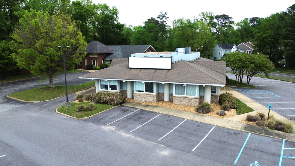 1290 Diamond Springs Rd, Virginia Beach, VA for rent - Building Photo - Image 1 of 6