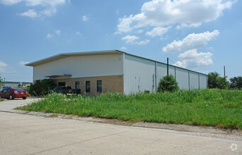 1833 Industrial Blvd, Harvey, LA for sale Primary Photo- Image 1 of 3