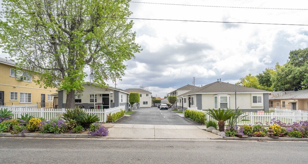 260 E Providencia Ave, Burbank, CA for sale - Primary Photo - Image 2 of 78