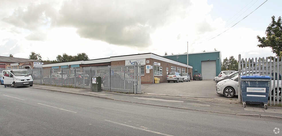 Whitefield Rd, Stockport for sale - Building Photo - Image 3 of 5