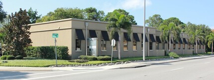 2480 Fruitville Rd, Sarasota, FL for rent Building Photo- Image 2 of 7