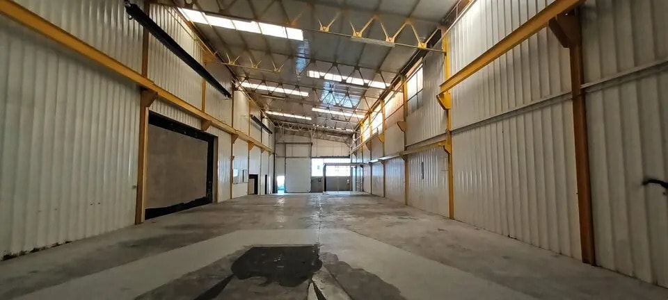 Vente Local d'activités 426 m² - Photo 1