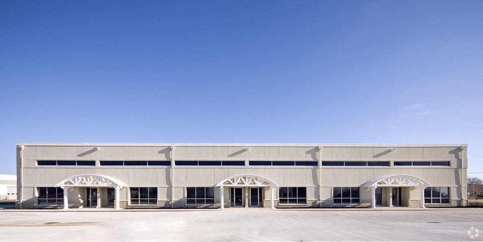 8624 Industrial Pky, Plain City, OH for sale - Building Photo - Image 1 of 1