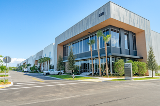 311 Racetrack Loop, Pompano Beach, FL to rent Building Photo- Image 2 of 21