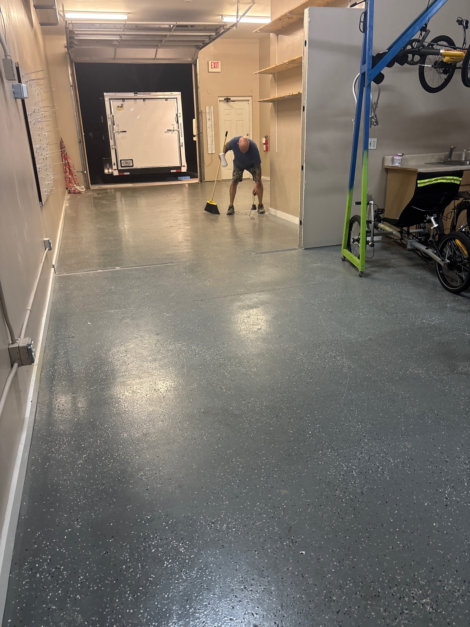 5474 Williams Rd, Tampa, FL to rent Interior Photo- Image 1 of 3