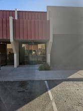 5420 W Camelback Rd, Glendale, AZ for rent Building Photo- Image 1 of 4