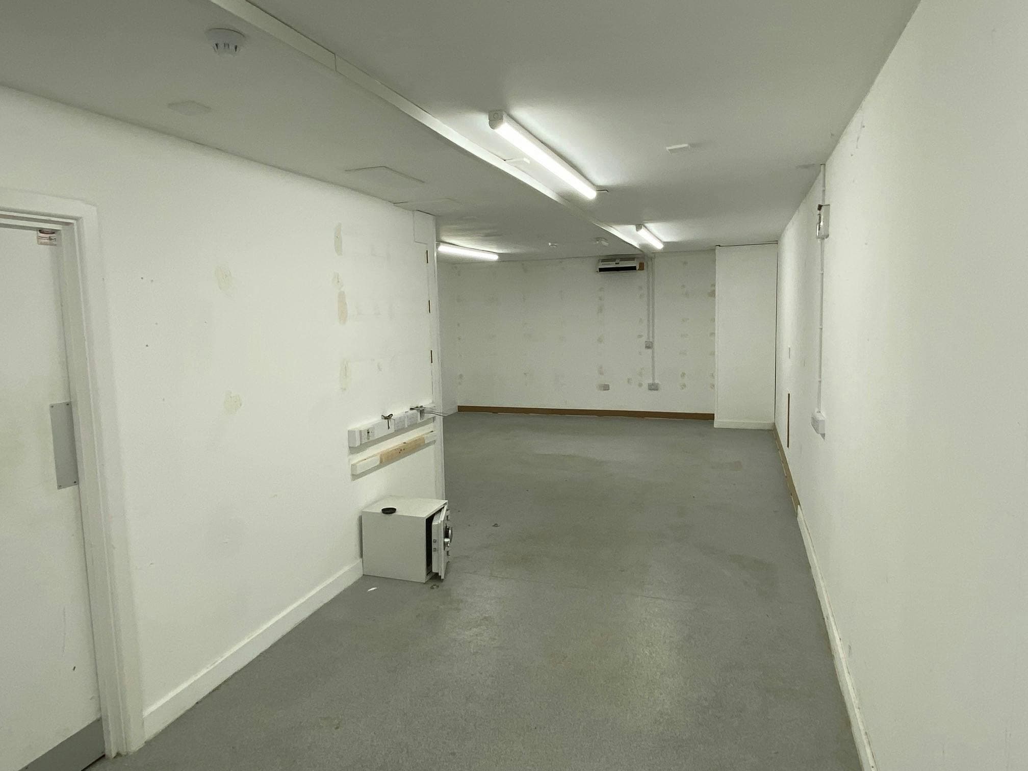 57-59 Main St, Leeds to rent Interior Photo- Image 1 of 3