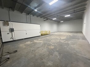 10302 NW South River Dr, Medley, FL to rent Interior Photo- Image 2 of 7