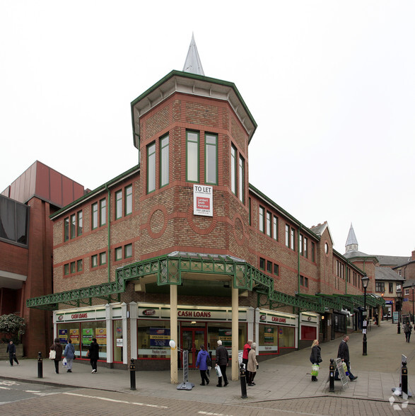 8-18 Vernon St, Stockport for sale - Primary Photo - Image 1 of 1