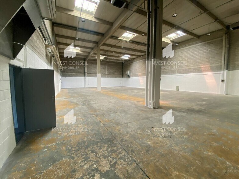 9 Rue De L'Escouvrier, Sarcelles to rent - Building Photo - Image 3 of 6
