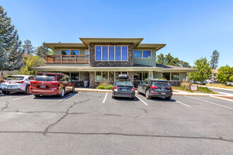 518 Washington St, Ashland, OR for rent Building Photo- Image 1 of 12